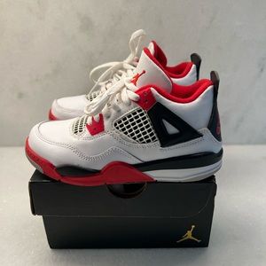 Jordan Fire Red boys size 12